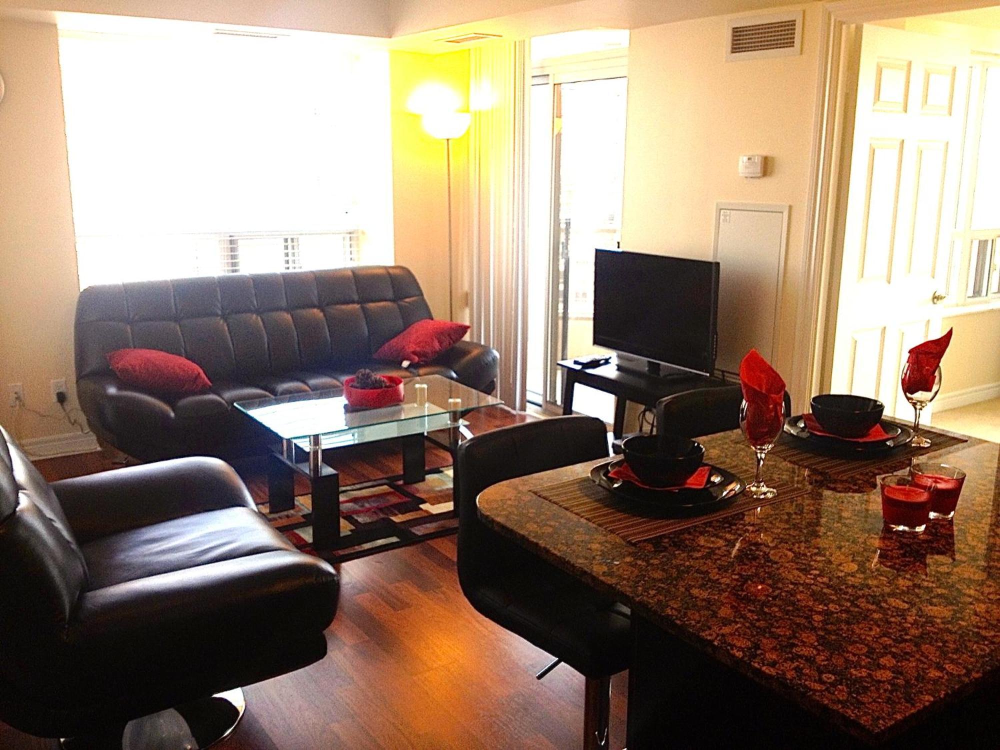 מיסיסאוגה Royal Stays Furnished Apartments - Square One חדר תמונה