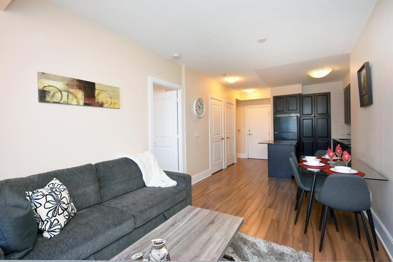 מיסיסאוגה Royal Stays Furnished Apartments - Square One מראה חיצוני תמונה