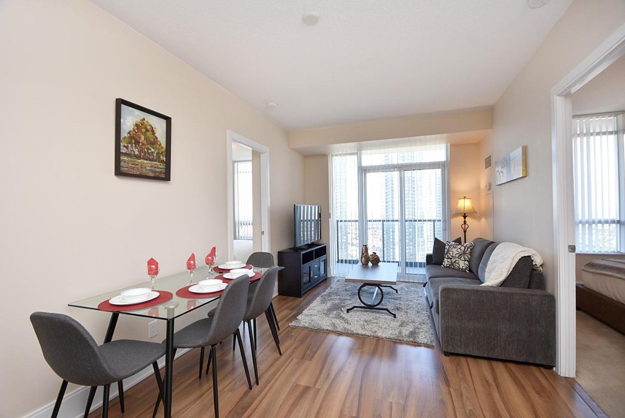 מיסיסאוגה Royal Stays Furnished Apartments - Square One מראה חיצוני תמונה