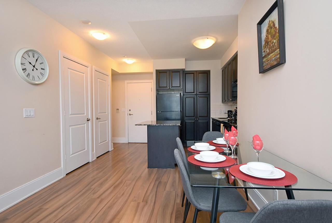 מיסיסאוגה Royal Stays Furnished Apartments - Square One מראה חיצוני תמונה