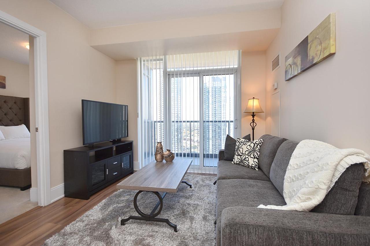 מיסיסאוגה Royal Stays Furnished Apartments - Square One מראה חיצוני תמונה
